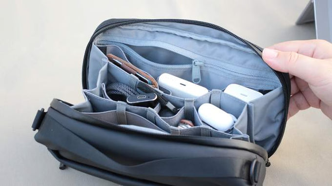 Travel pouch organizer