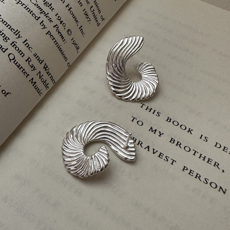 Vintage Geometric Stud Earrings in 925 Sterling Silver